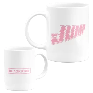 Caneca branca para fãs de Blackpink, com design inspirado no tema "Jump" em rosa.